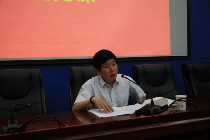 党委书记荀传美作专题教育党课.JPG